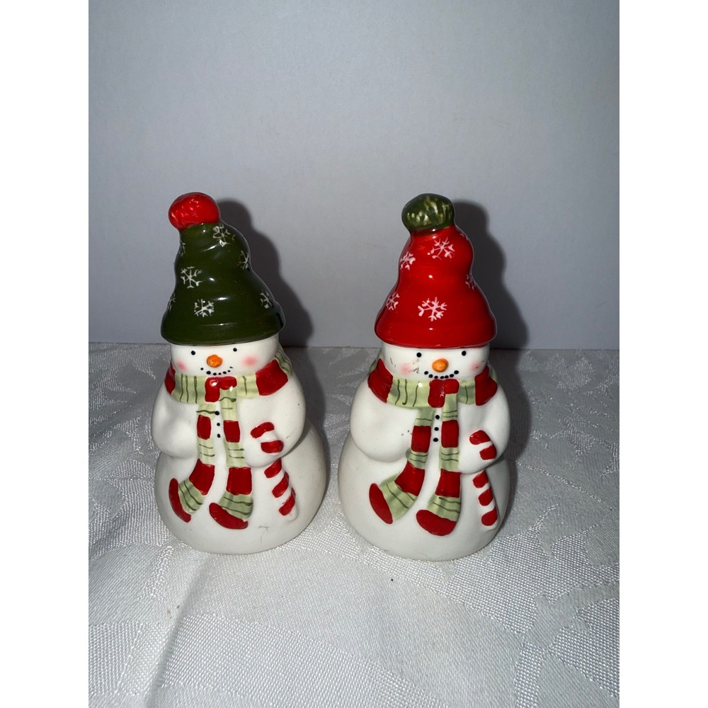 Christmas Snowman Salt and Pepper Shakers Set Holiday Ceramic Candy Cane Decor